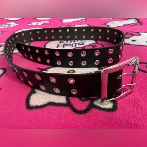 adjustable black belt